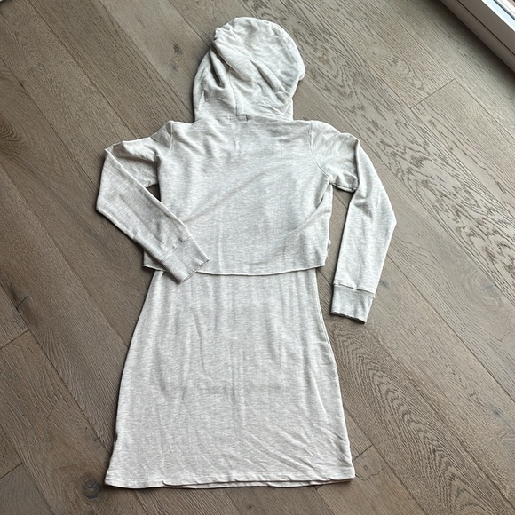 NWOT Monrow Supersoft Double Layer Hoody Dress in Ash Gray (Small) - Picture 15 of 15